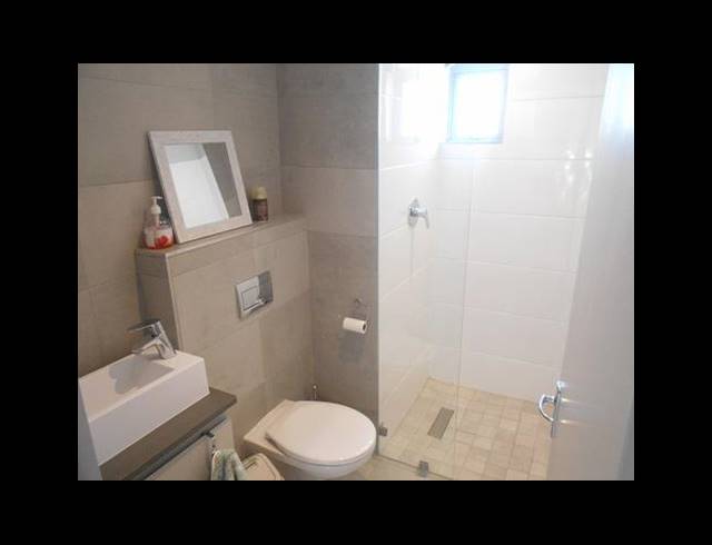 2 BEDROOM APARTMENT FOR SALE IN POINT WATERFRONT
